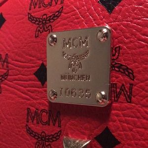 Meet your Posher, Joshua